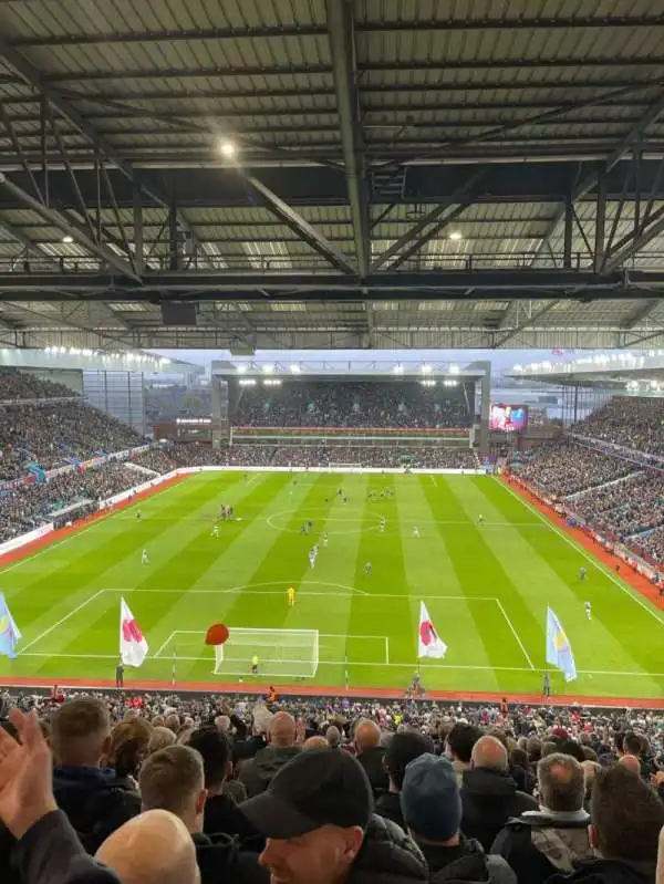 Holte End - Block K4 - här sitter de mest passionerade fansen.