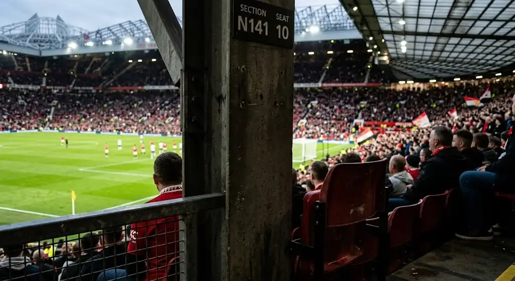 Sämsta platserna att sitta på på Old Trafford background image